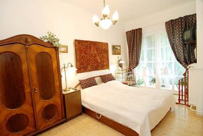 Hangulatos kétágyas szoba kedvező áron a Panoráma Hotelben Egerben - Panoráma Hotel Eger - Romantikus és elegáns olcsó szállás Egerben